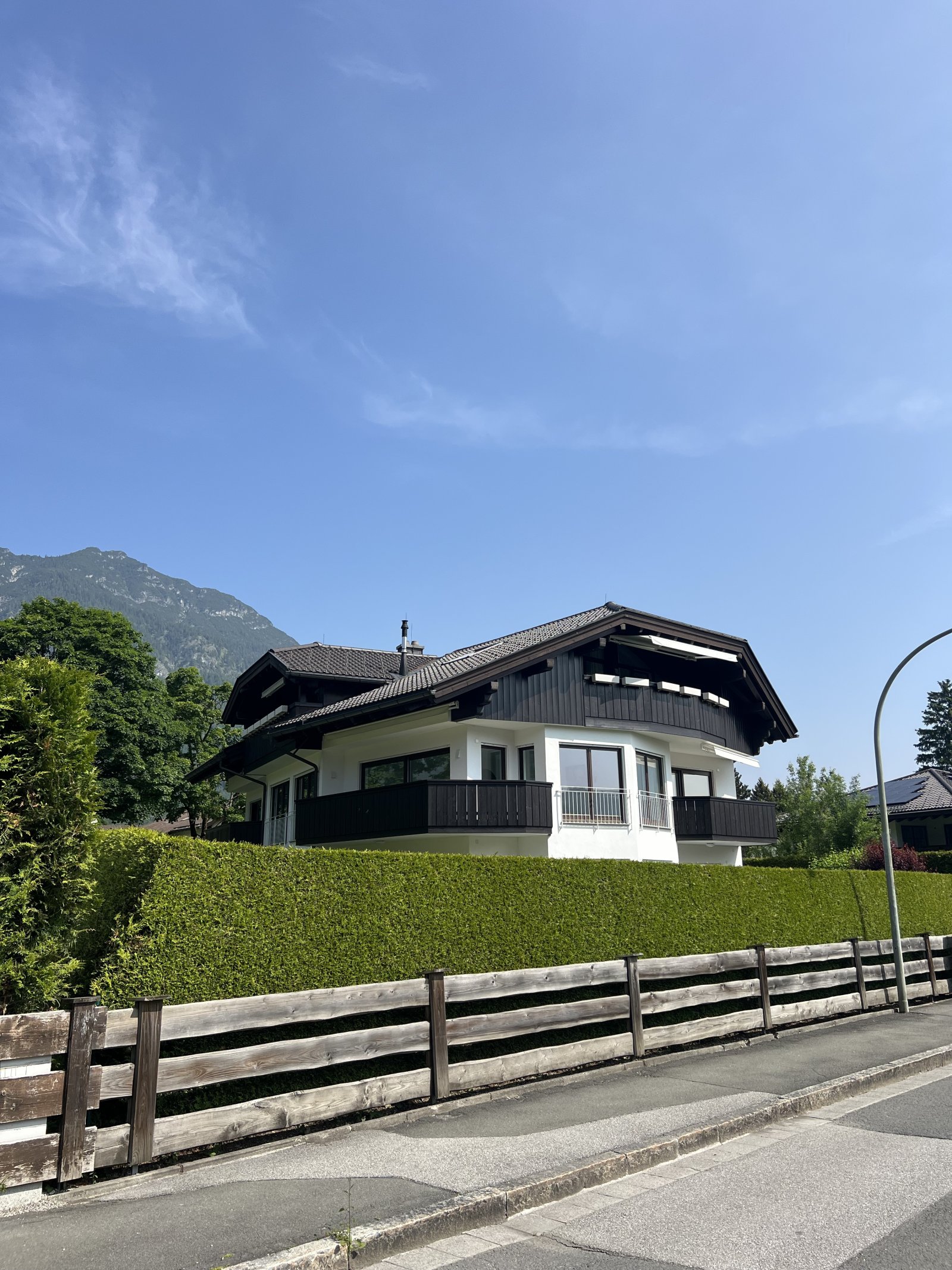 Grosszügige, sonnige Wohnung in Traumlage mit wunderschönem Bergblick in Garmisch 